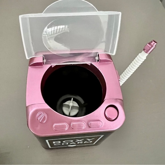 Boxy Charm Beauty Blender Washing Machine 🖤💜 - Picture 5 of 5